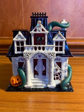 Bath & Body Works Haunted House Wallflowers Plug Nightlight Halloween Projector